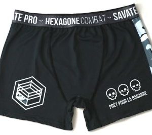 Boxer prêt pour la bagarre Homme