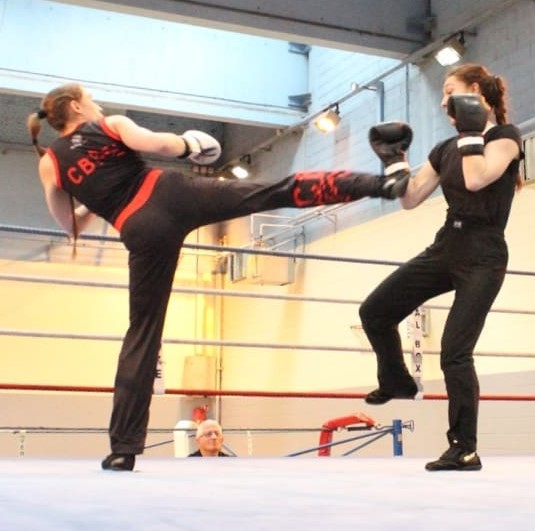 CBFE tenue de savate personnalisée hexagone combat
