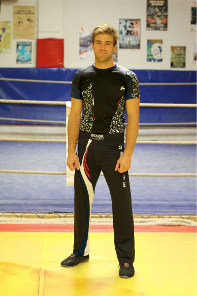 tenue personnalisée pantalon t shirt raglan hossegor savate boxe francaise hexagone combat homme face